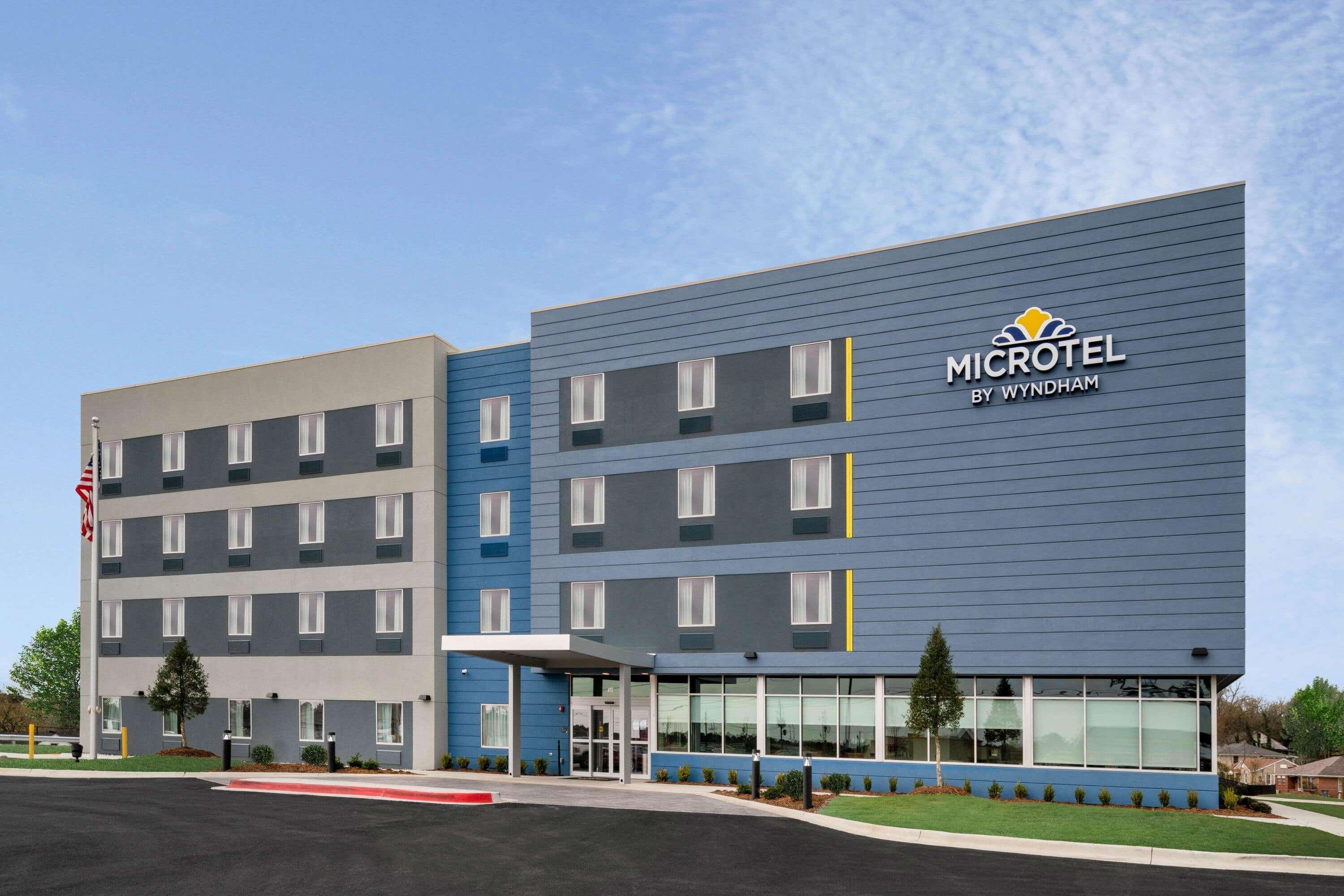 Microtel Inn & Suites By Wyndham Hot Springs Exterior photo